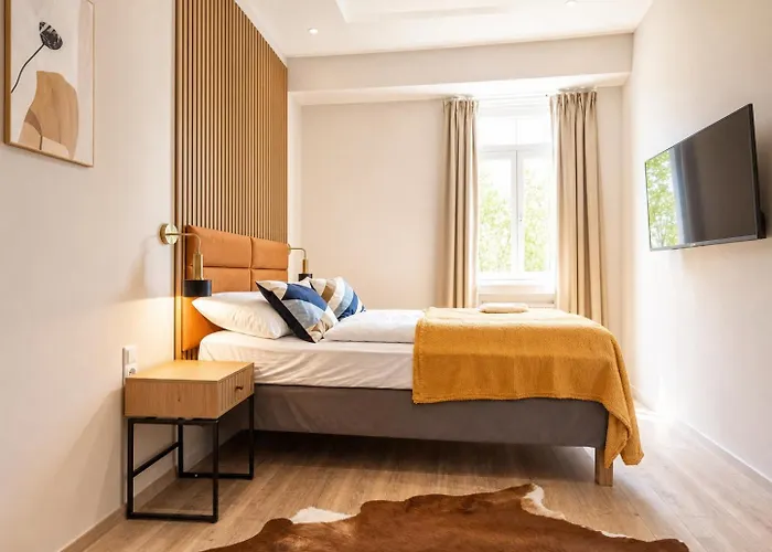 Apartment 4-br Apt, Ideal For Groups, 6-min To Stadthalle