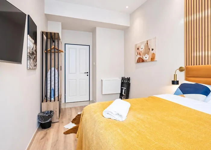 Apartment 4-br Apt, Ideal For Groups, 6-min To Stadthalle *