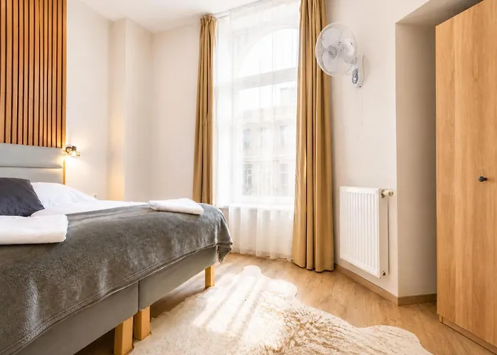 4-br Apt, Ideal For Groups, 6-min To Stadthalle