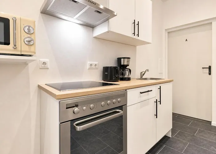 Apartment 4-br Apt, Ideal For Groups, 6-min To Stadthalle *