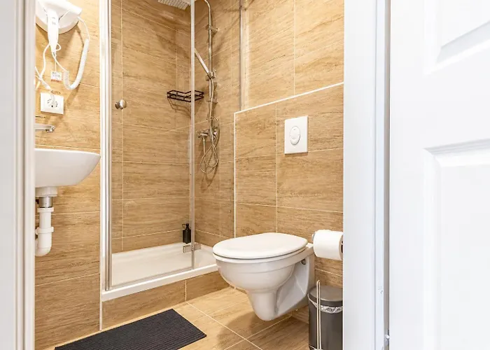 4-br Apt, Ideal For Groups, 6-min To Stadthalle Vienna