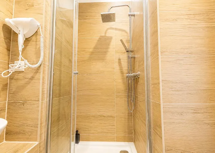 4-br Apt, Ideal For Groups, 6-min To Stadthalle * Vienna