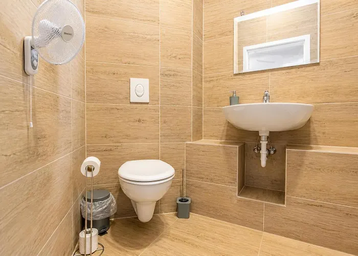 4-br Apt, Ideal For Groups, 6-min To Stadthalle